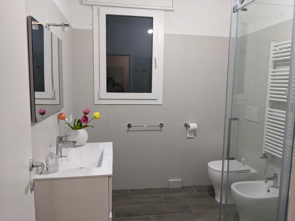 Appartamento Con Tre Stanze Da Letto Венеция Екстериор снимка